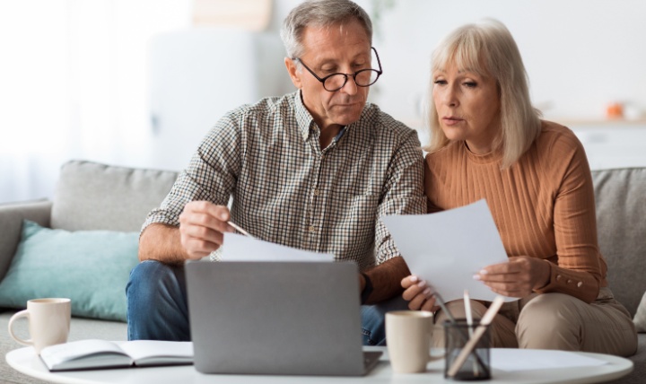uk pensioner cash withdrawal changes 2025